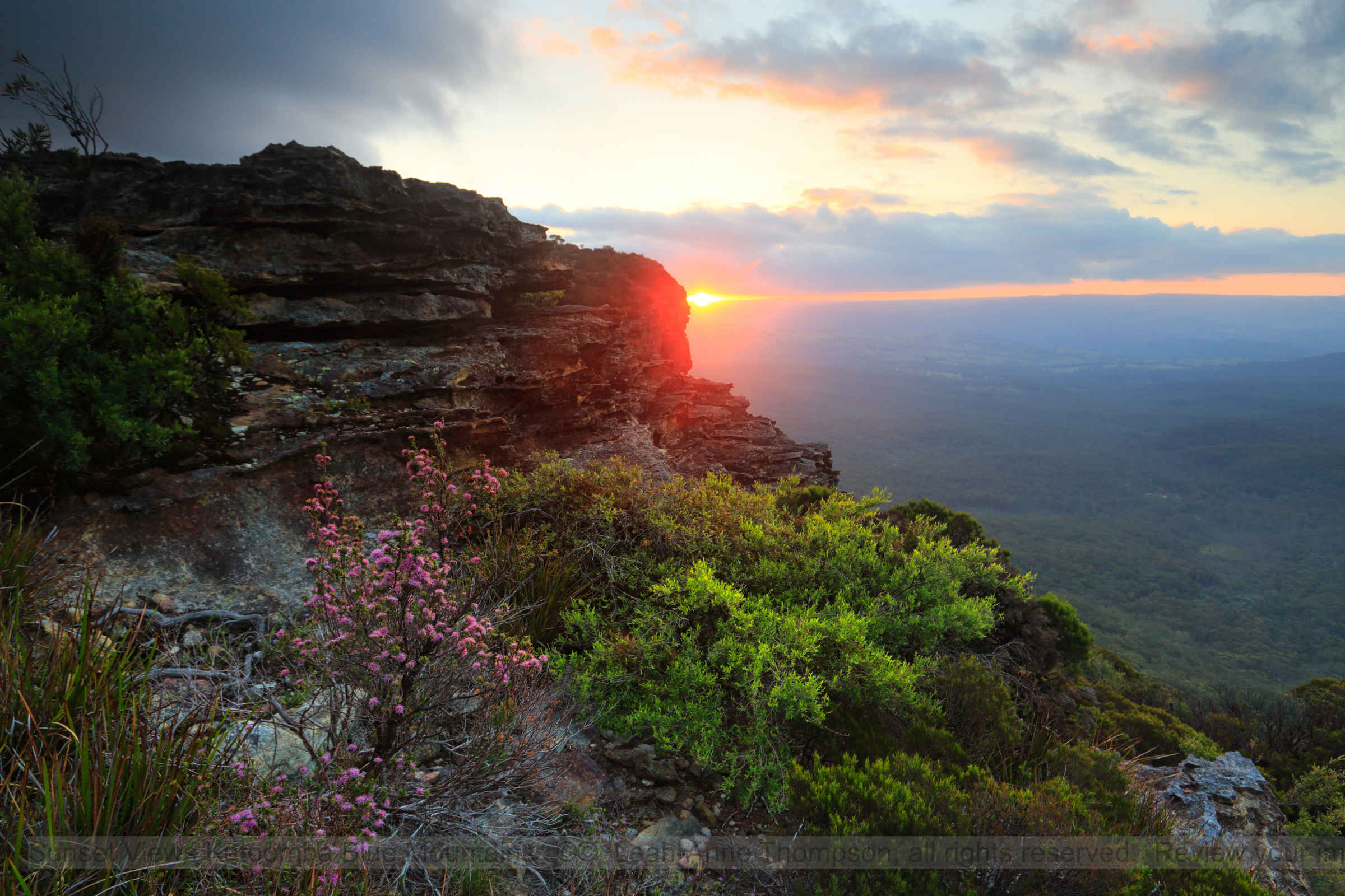 Sunset Views of the Megalong Valley from Katoomba
